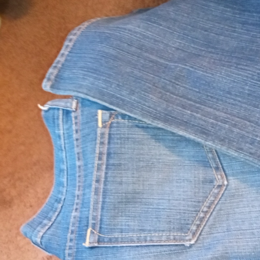 Old Navy - Picture 3 of 3